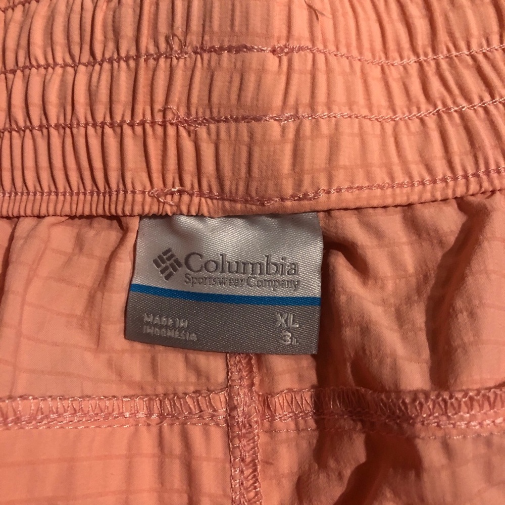 Columbia Women’s Size XL Boundless Trek Active Short Regular Fit 3" Inseam Pink - Picture 7 of 13